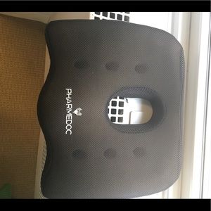 Seat cushion for office chair and car seat